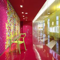 Bangkok-university-creative-center-tactile-wall